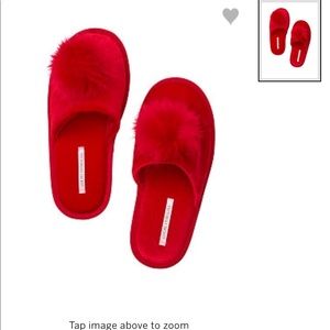 VS POM POM Slippers.